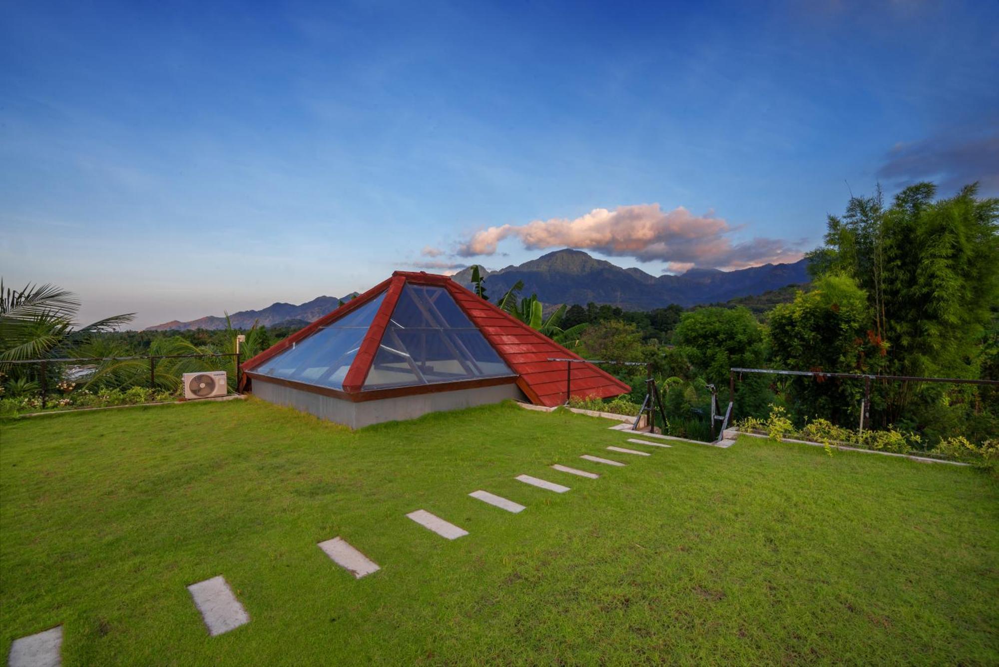 Villa Ambara Sumberkima Banyuwedang Esterno foto
